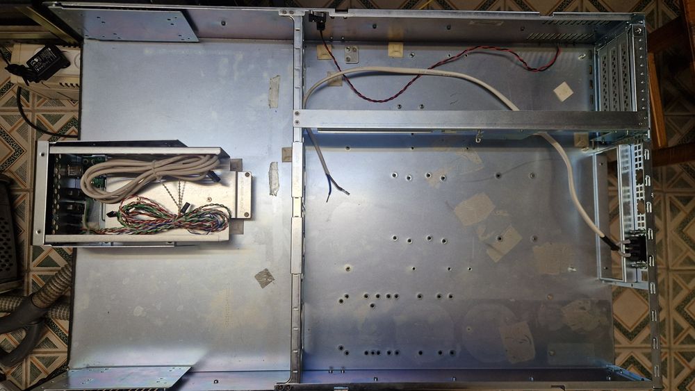 Корпус серверний (шасі) 2U 19" сталь 1мм без б.ж.