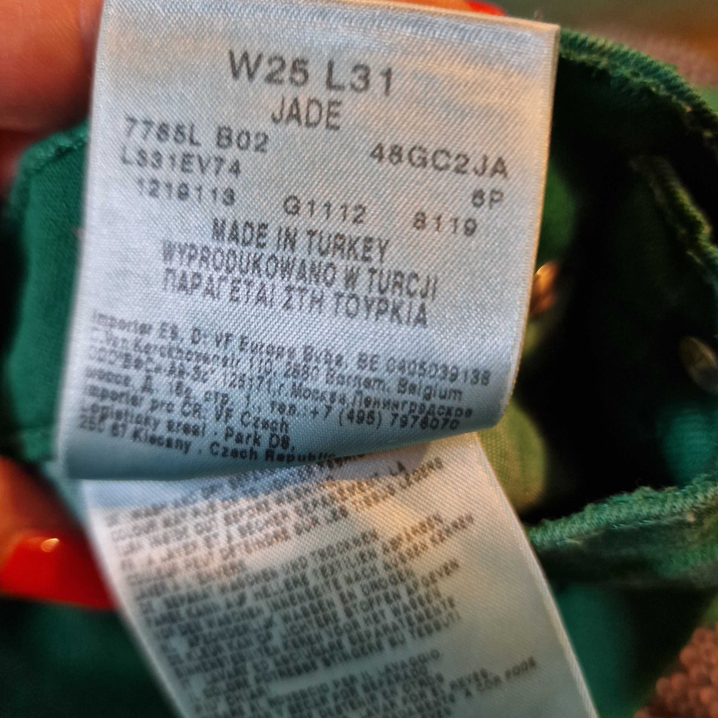 Zielone jeansy damskie LEE Jade 25/31