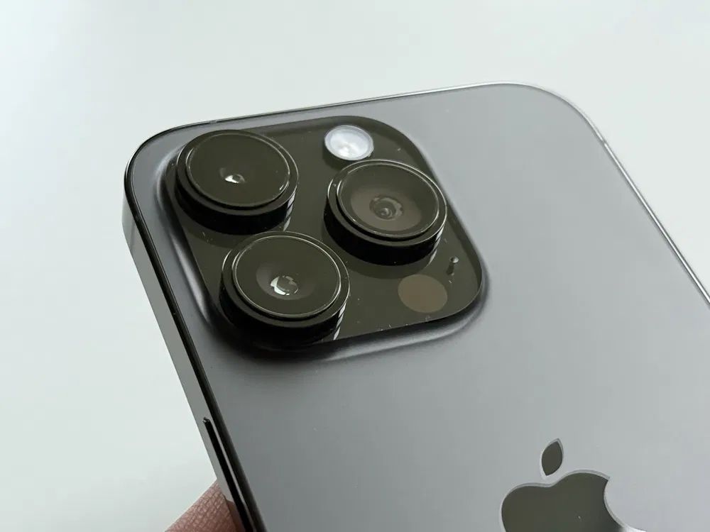 Iphone 14 pro 128gb. Батарея 88% не вскривався!