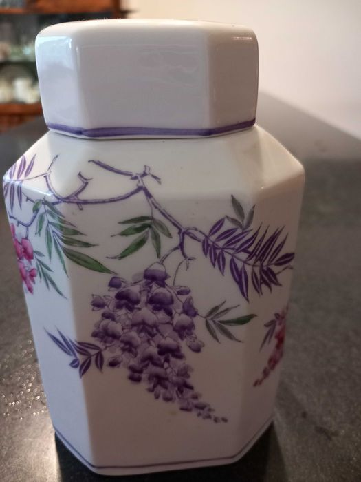 Pojemnik porcelanowy na herbate