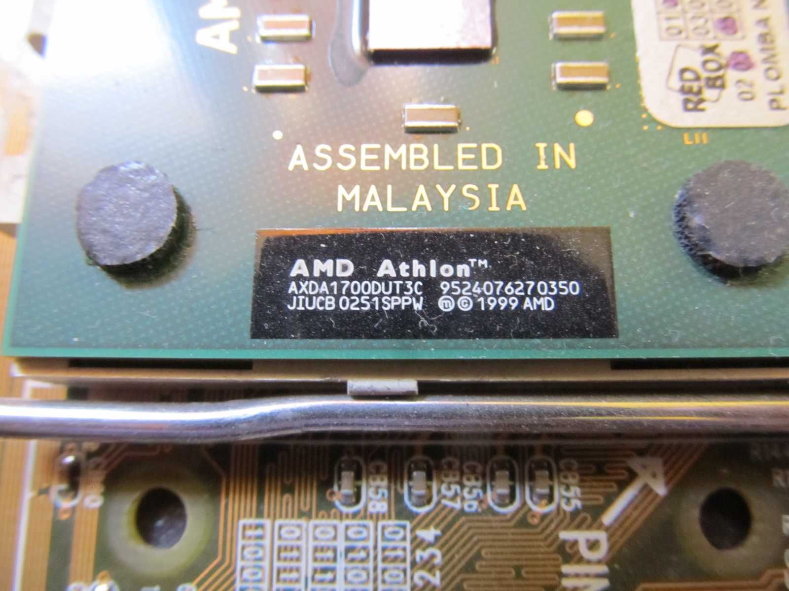 amd athlon axda1700dut3c socket A (Socket 462)