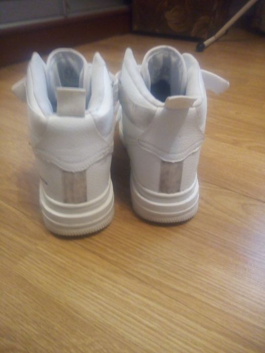 Чоловічі зимові кросівки