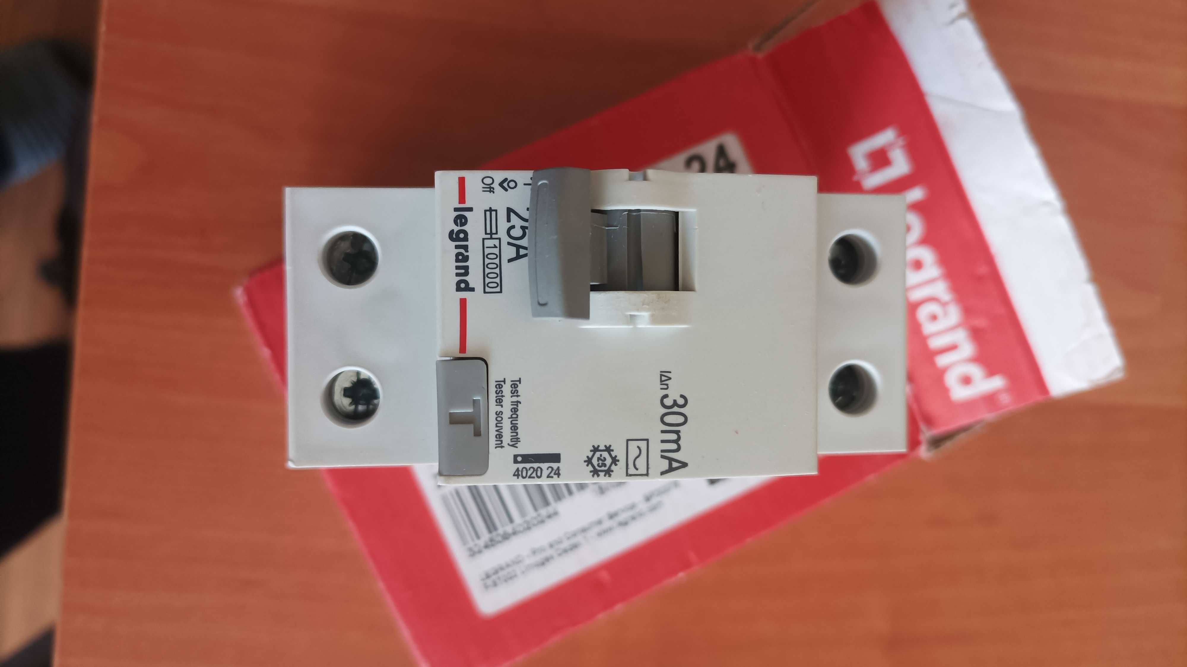 Диффреле Legrand RX3 30 мА 25 А 2p