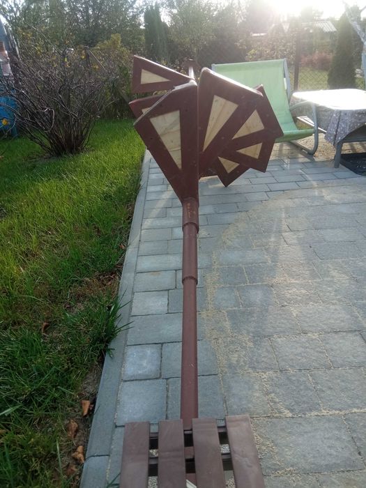 Solidne schody kręcone metalowe zewnętrzne
