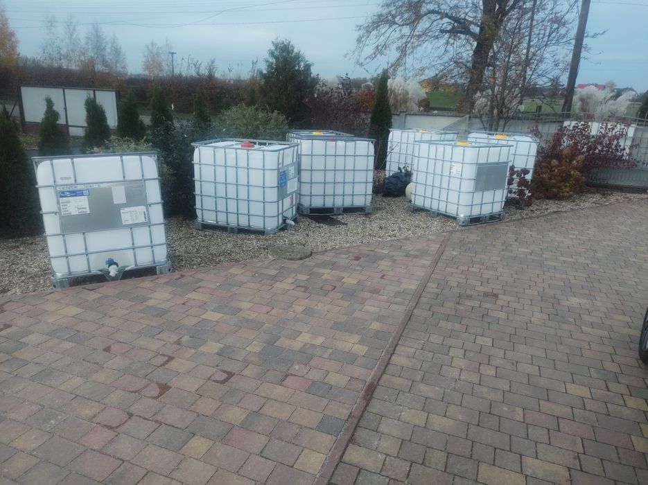 Nowe mauzery 1000l z dużym deklem jako zbiornik do RSM czy deszczówki