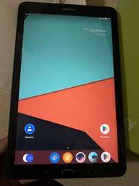 Планшет Samsung Tab E