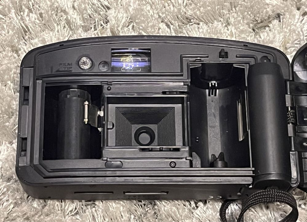 Плівкові фотоапарати Samsung FF-222 та AF-333