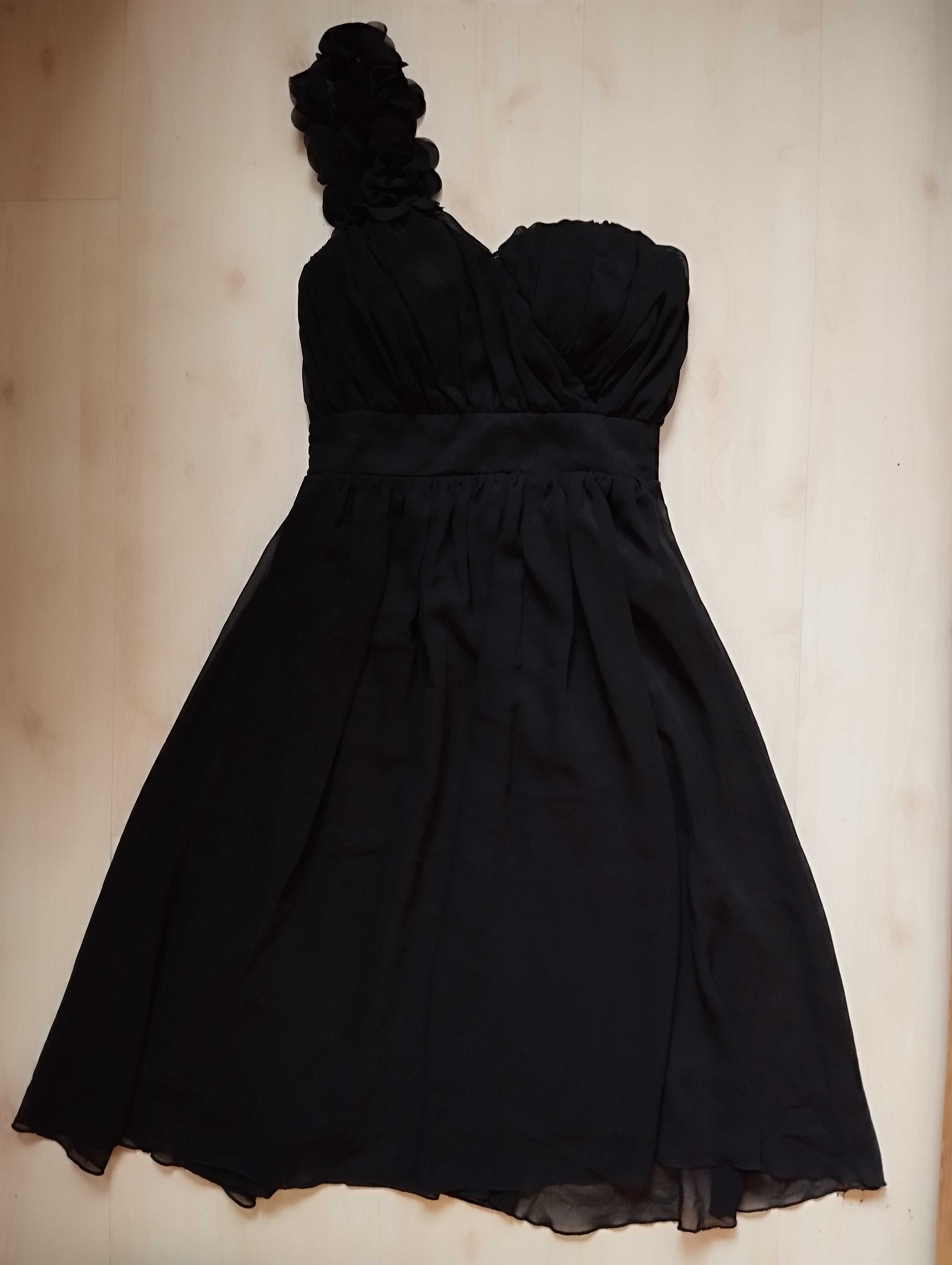 czarna sukienka na jedno ramię midi S gotycka szyfonowa bez rękawów el