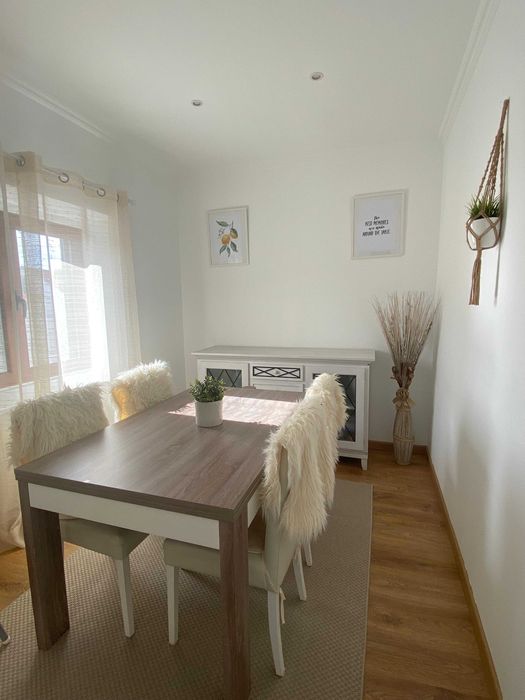 Mesa de refeição extensível