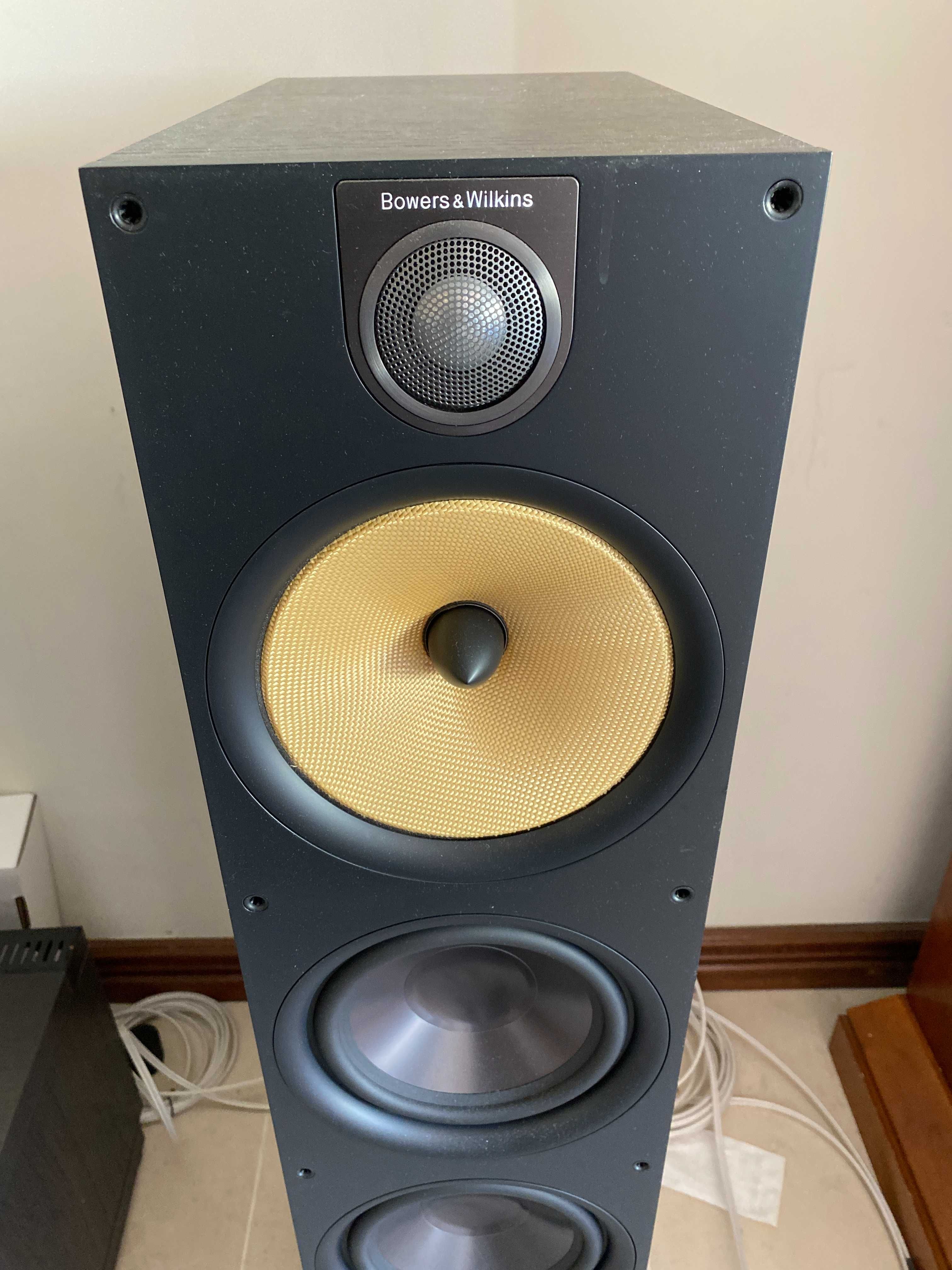 Colunas + Amplificador: KEF + ROTEL : Sistema 2.1