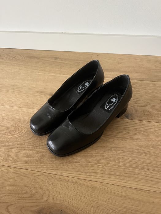 Traje académico feminino do Porto