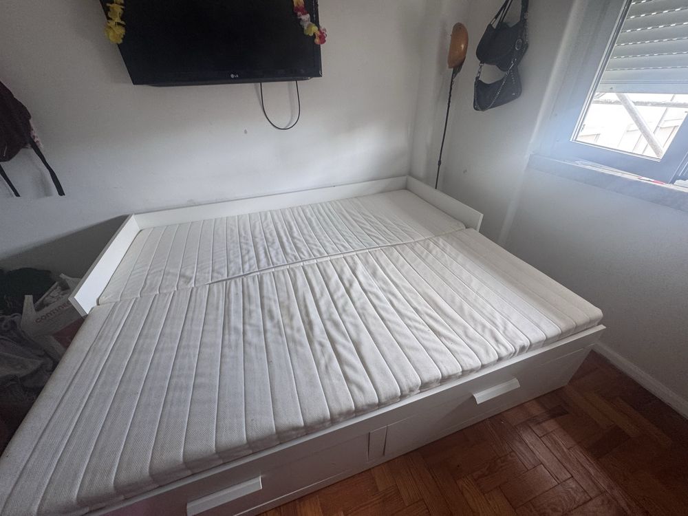 Cama de solteiro/ casal dulpa! 2 colchões incluidos!