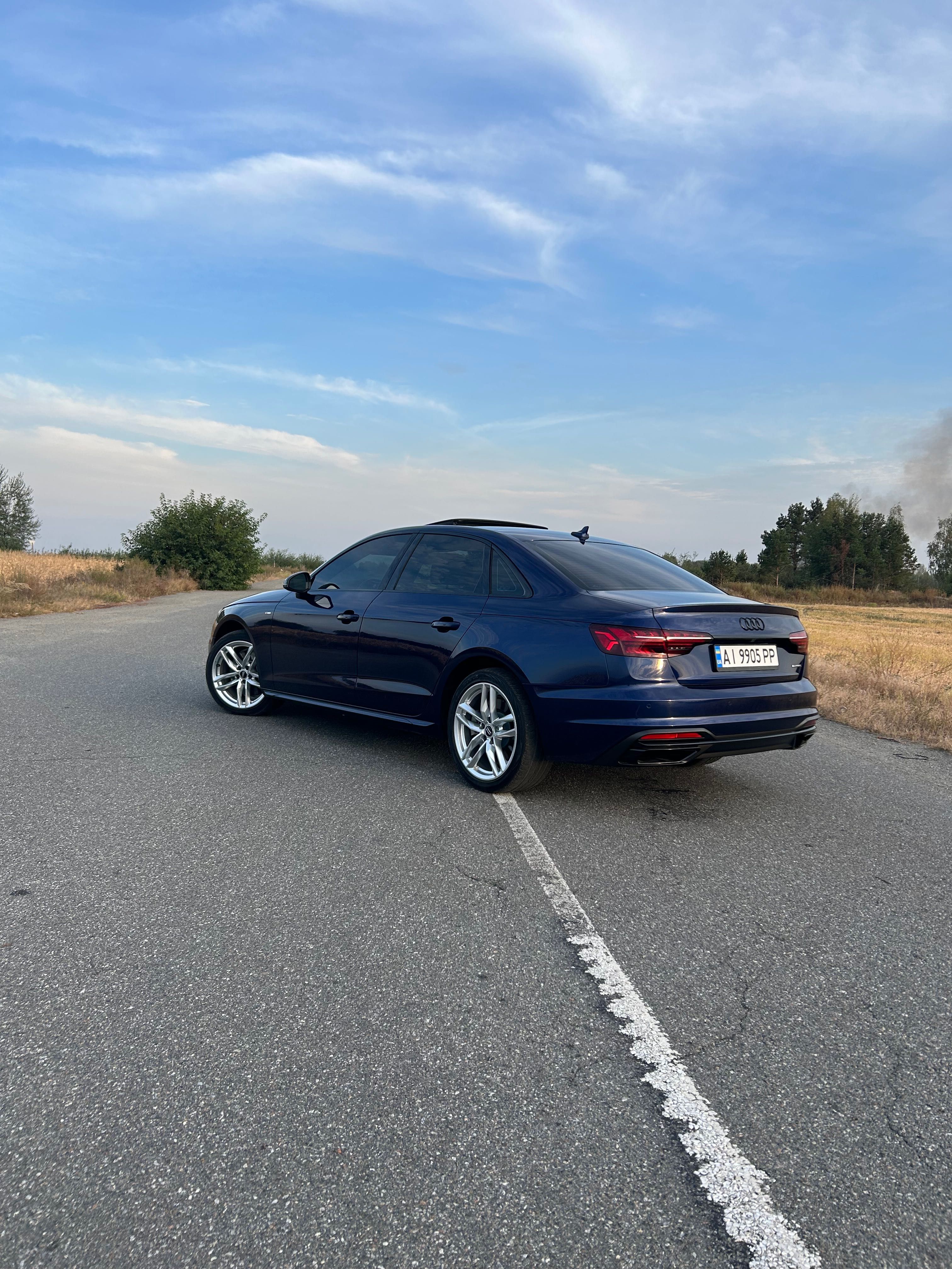 AUDI A4  quattro