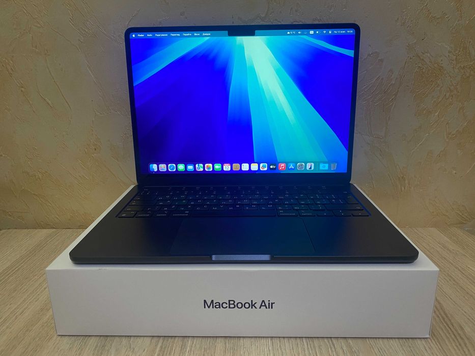Офіційний MacBook Air 13.6 M2 Midnight 8/256