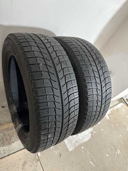 Michelin X Ice 215/55r17 зимова