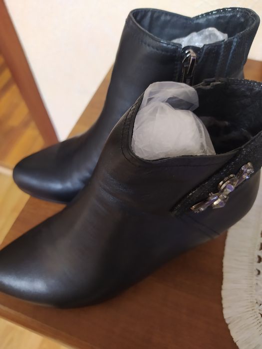 Сапожки (сапоги), полусапожки демисезонные женские  35-36 размер