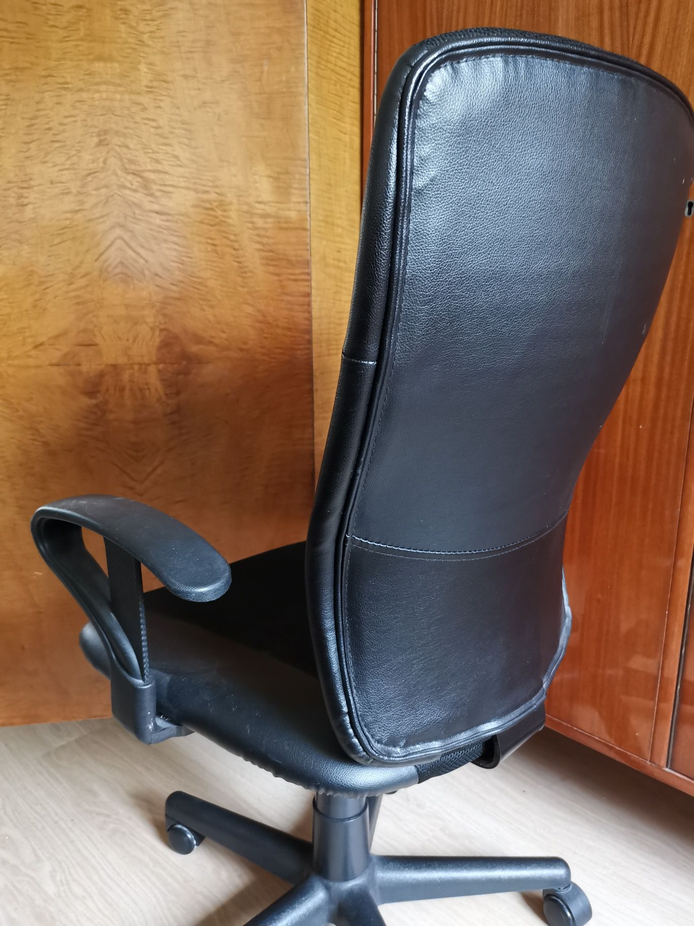 Krzesło fotel obrotowy do biurka Jysk SUNDS