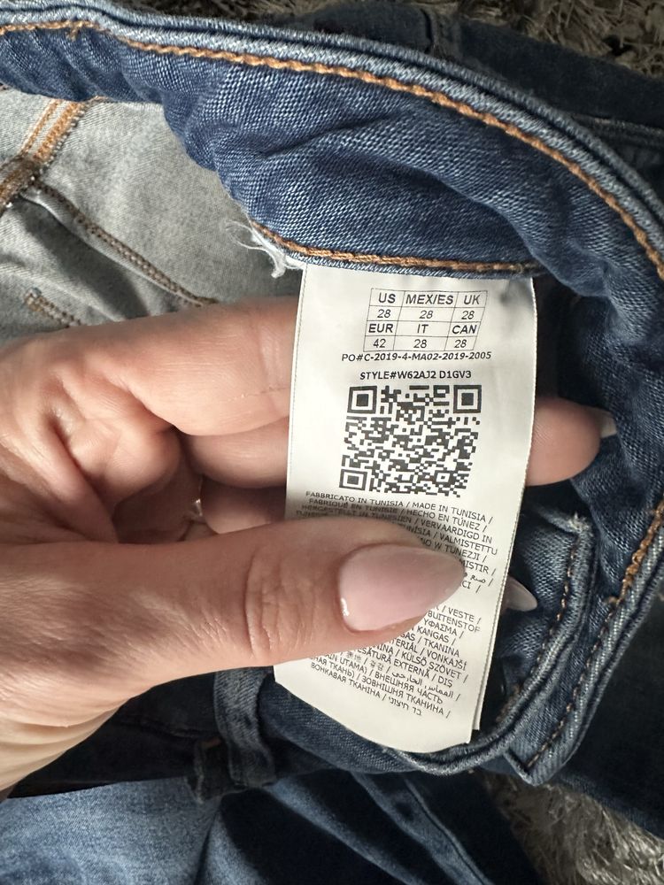 Guess oryginalne jeansy 28 skinny S/M