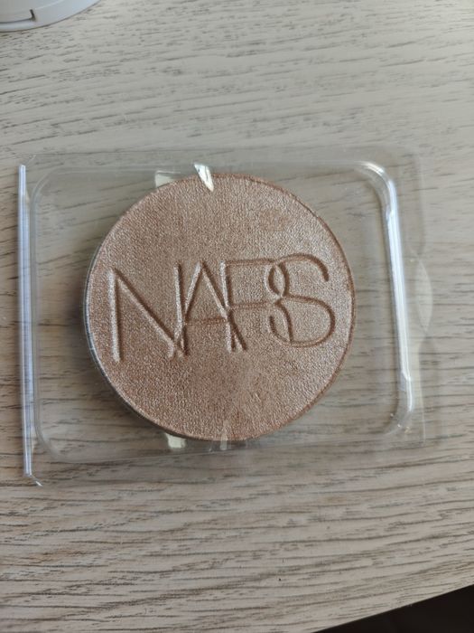 Nars light reflecting luminazing powder rozświetlacz Electra
