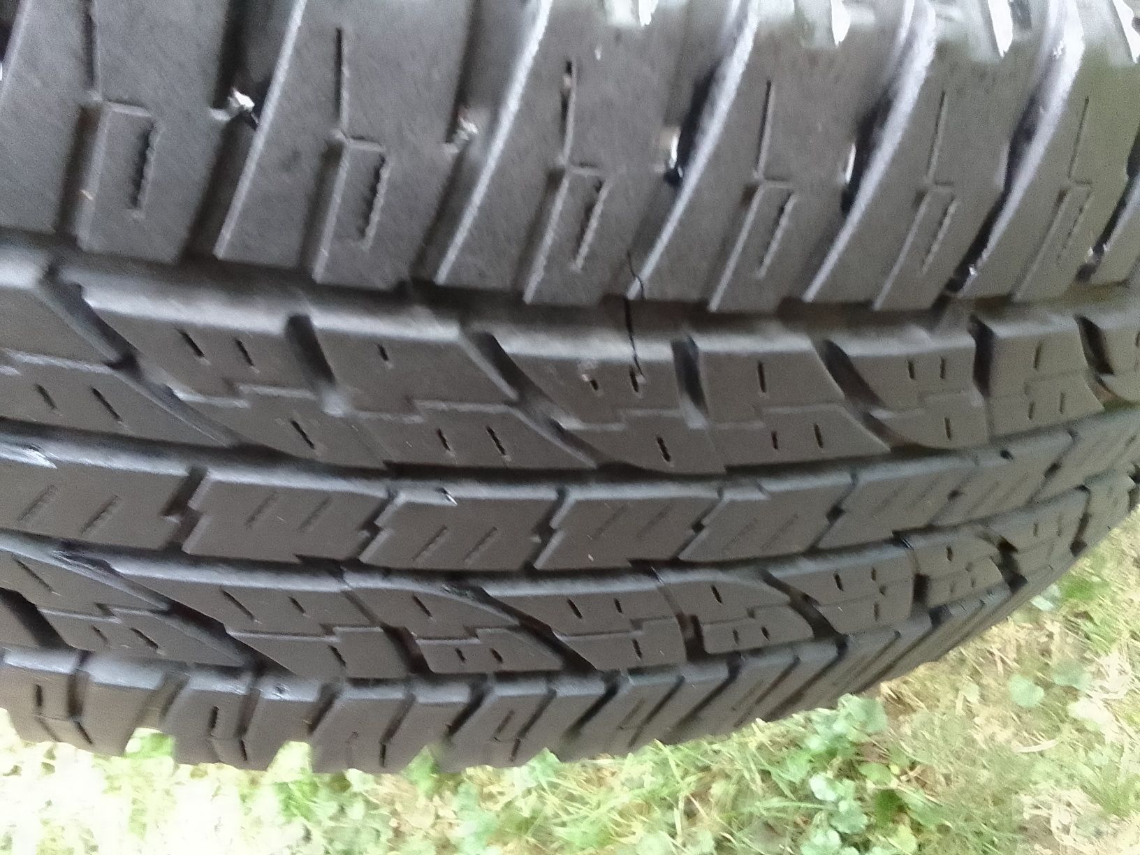 Opona zimowa 255/75r17 YOKOHAMA 6mm