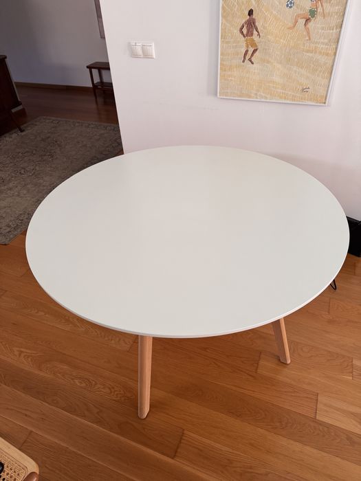 Mesa de Jantar + Cadeiras Sklum