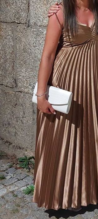 Vestido Renascimento  pulissado novo poucas horas de uso tamanho S