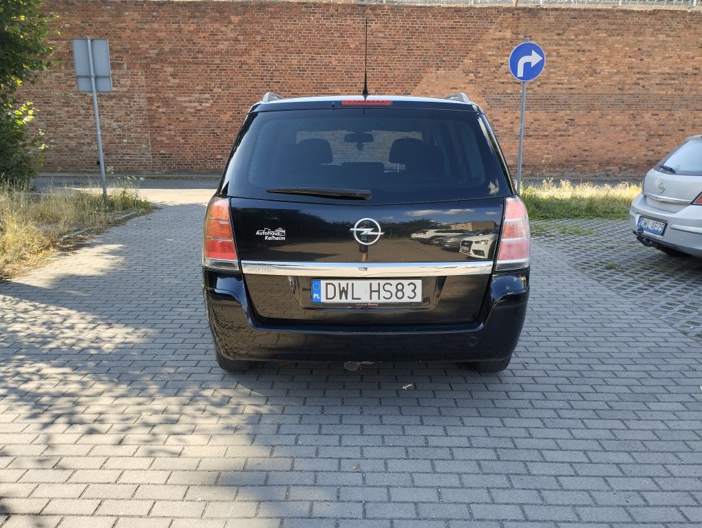 Opel Zafira 1.8 LPG instalacja gazowa 7 osobowy