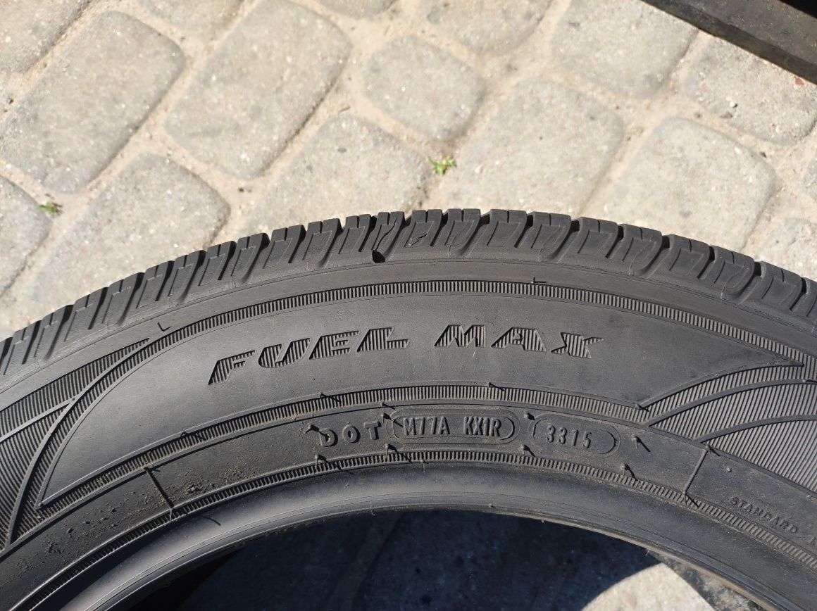 235.60.18 jedna opona Goodyear Assurance CS