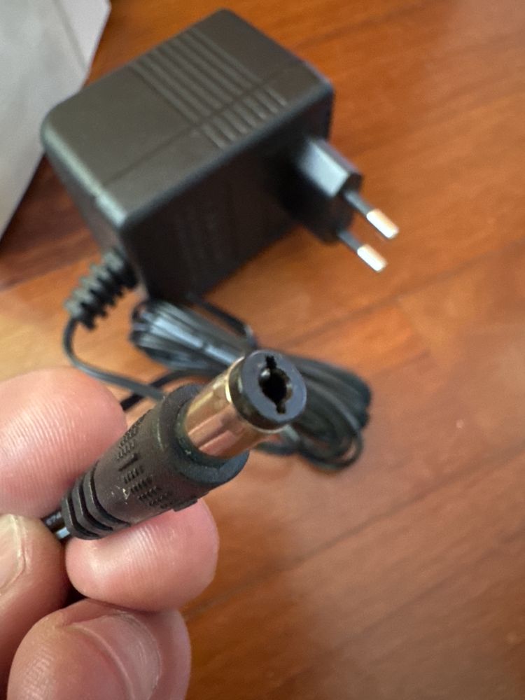 Transformador 9V NOVO