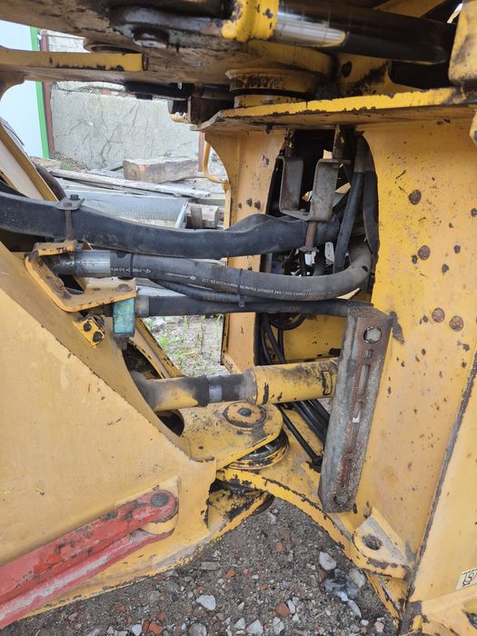 Volvo l110e 2003r