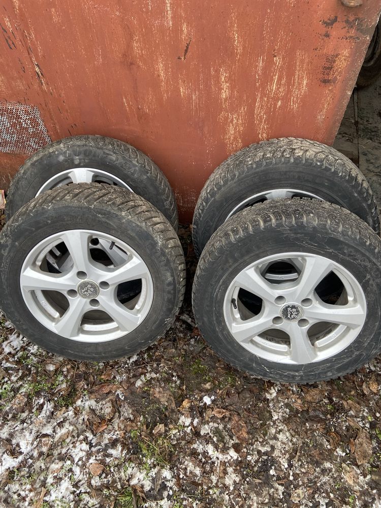 Колеса шини диски peugeot зима 4 108 15 Goodyear Nokian 195 65 15