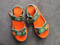 Продам сандалі Clarks