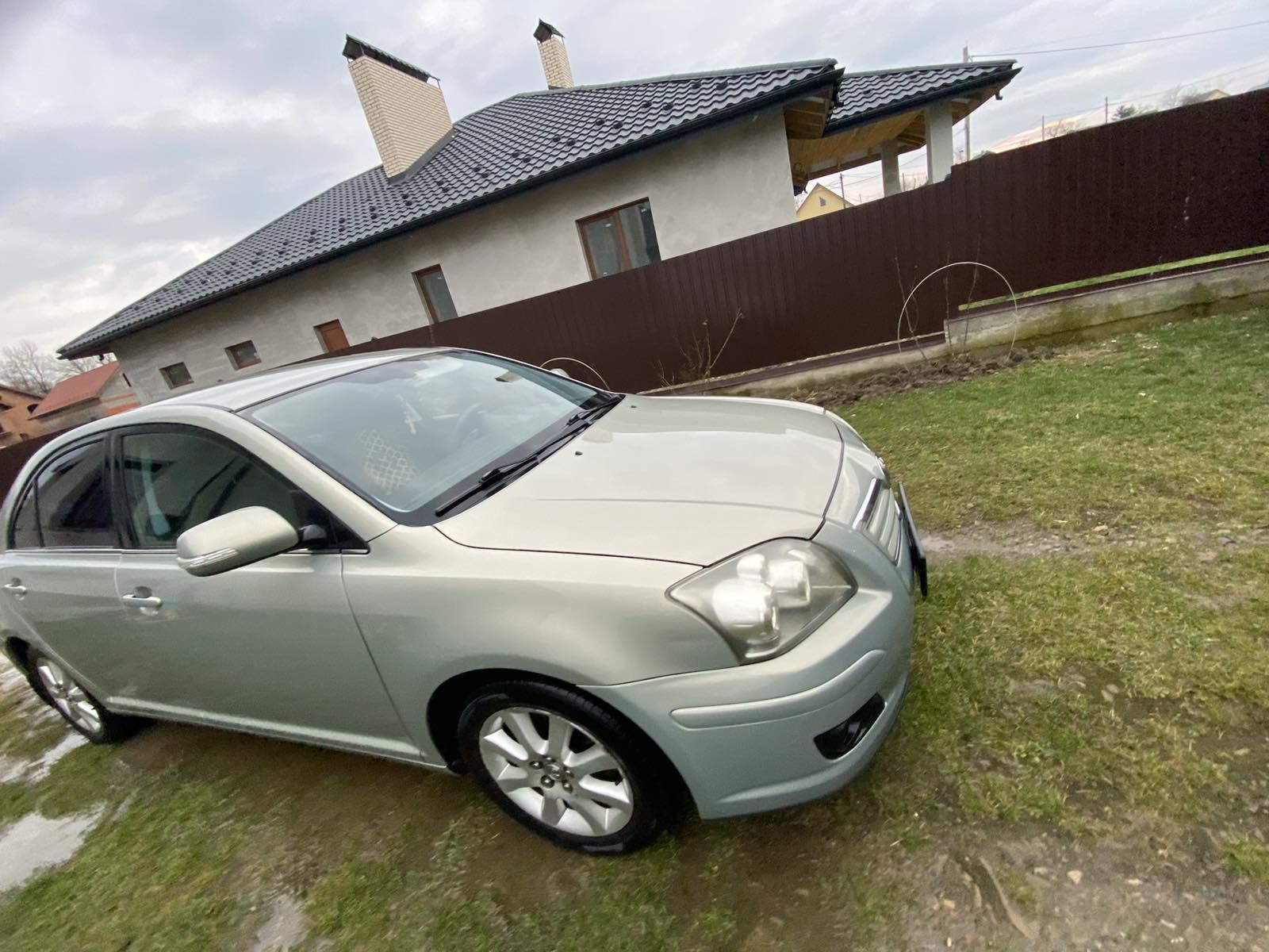 Toyota avensis T25