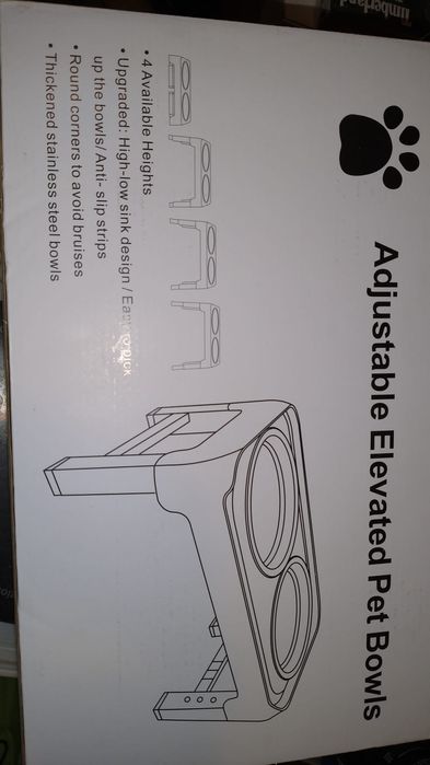 Comedouro regulável para cães porte médio/ grande em óptimo estado