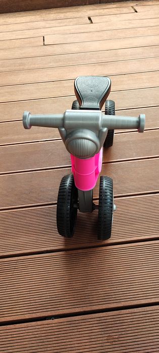 Bicicleta e carro de criança