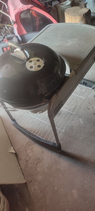 Duży grill Weber