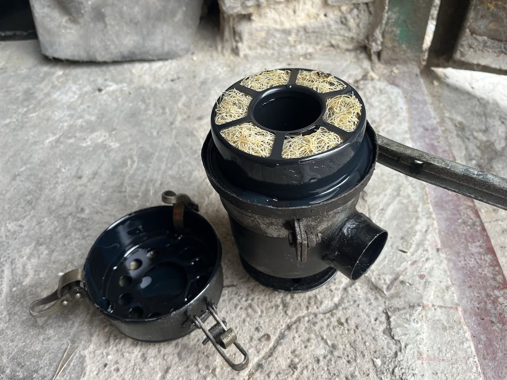 Ursus C308 Dzik filtr powietrza olejowy oryginal ladny stan