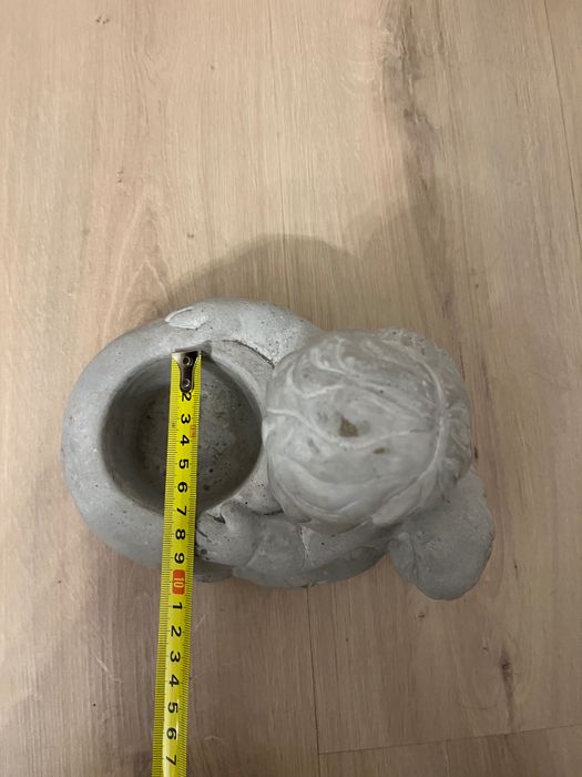 Anioł gipsowy osłonka do kwiatków