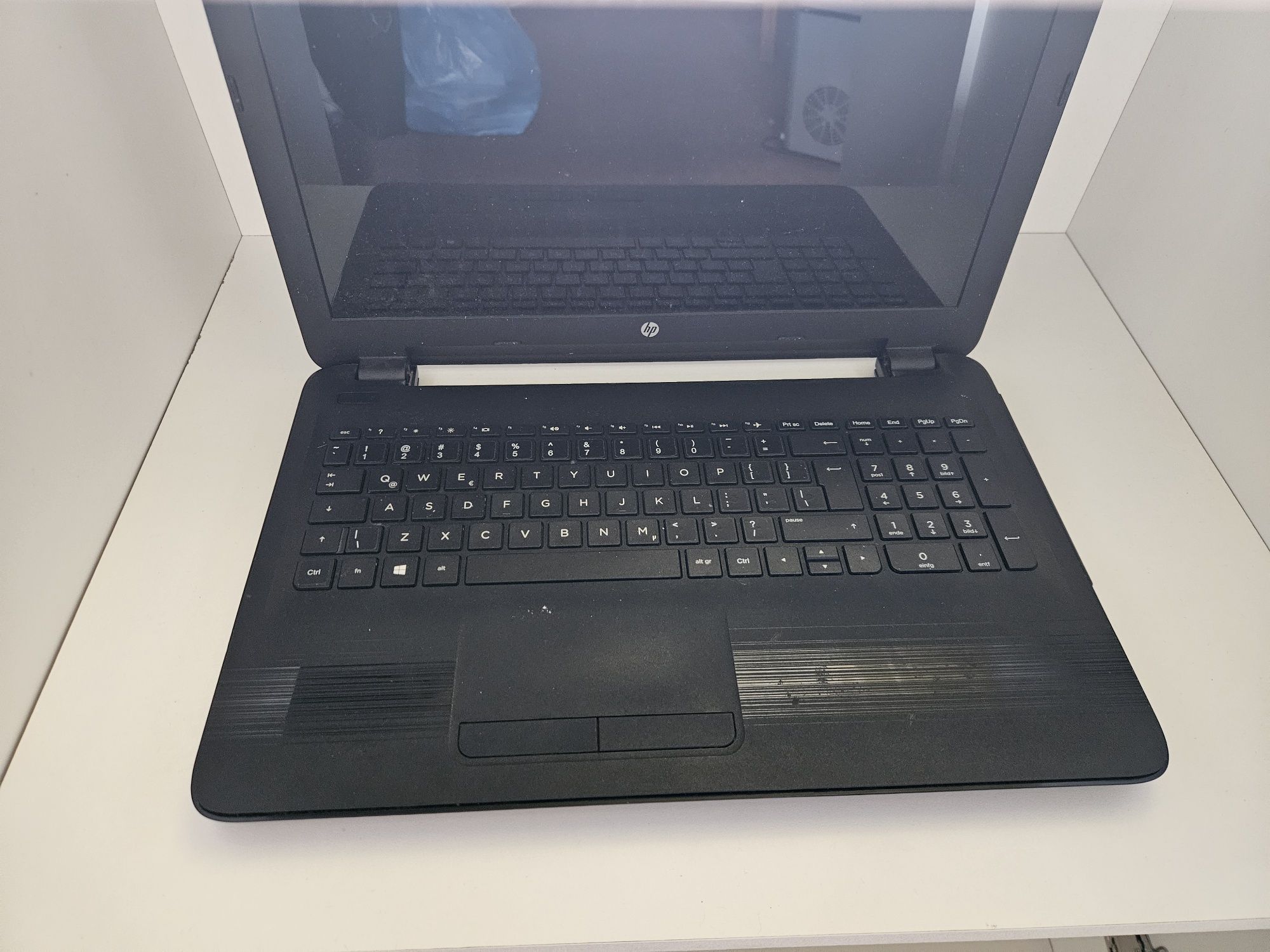 Sprzedam laptopa hp TPN c126
