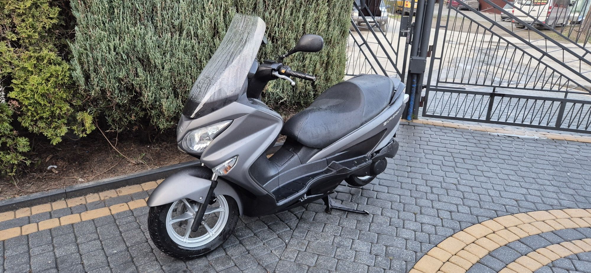 Suzuki Burgman 125  cm3