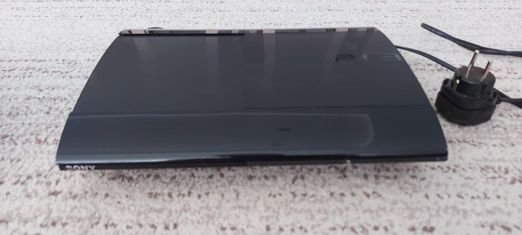 Konsola PS3 pady i gry