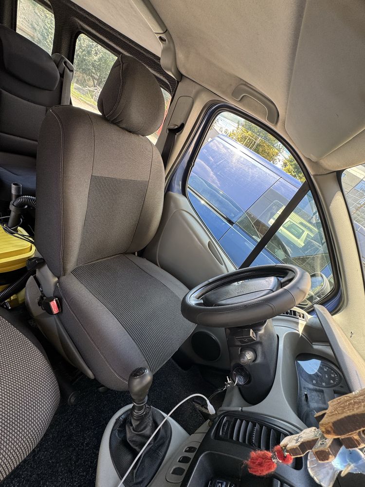 Продам Renault Trafic 2009