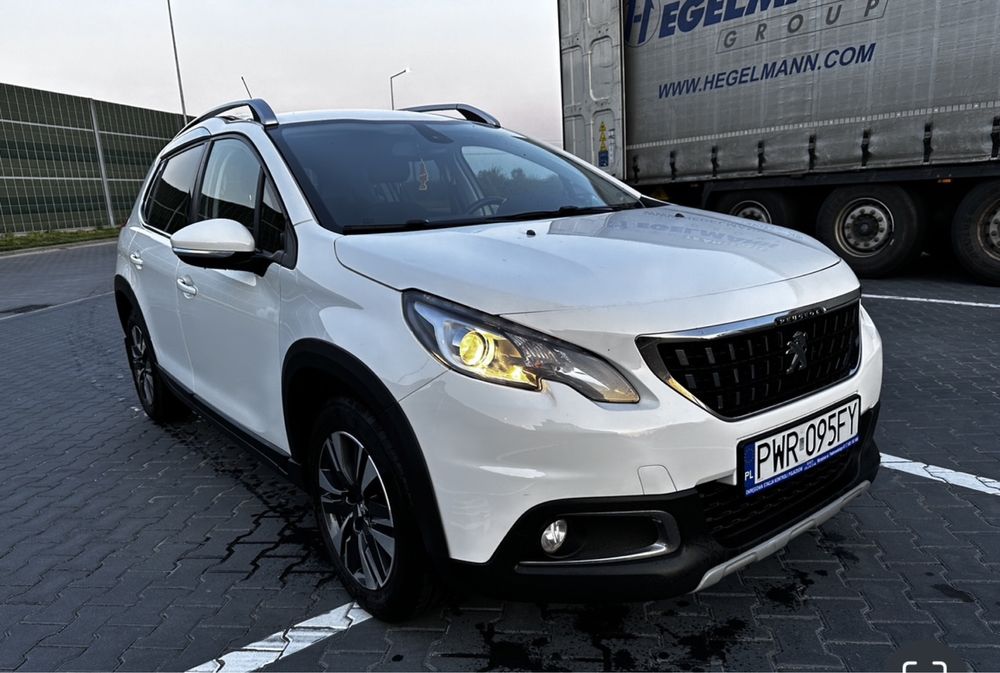 Peugeot 2008 1,6 BLUEHDI CROSSOVER 2016 rok