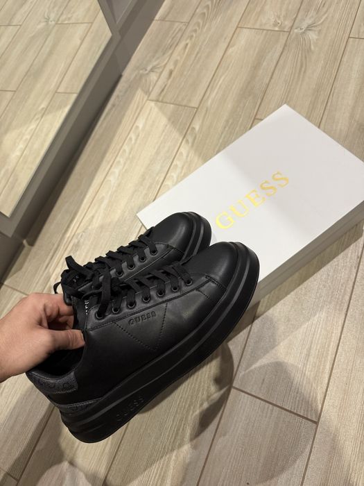 Новые черные кеды GUESS - 44 размер с чеком