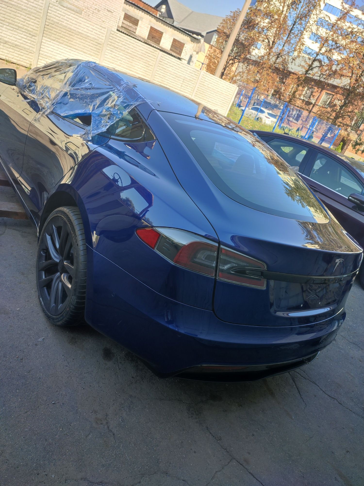 Разборка Tesla model s 21-23р, капот, крыло,фара, батарея, бампер