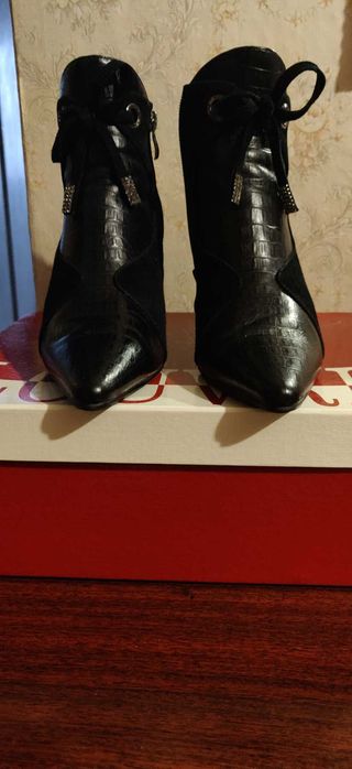 взуття жіноче модельне