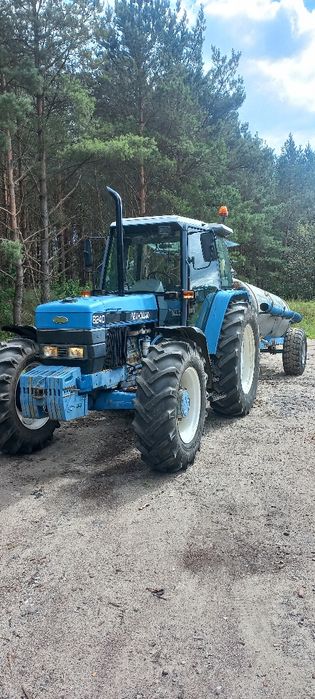 Ford 8240 New Holland 110km 6-cylindrowy
