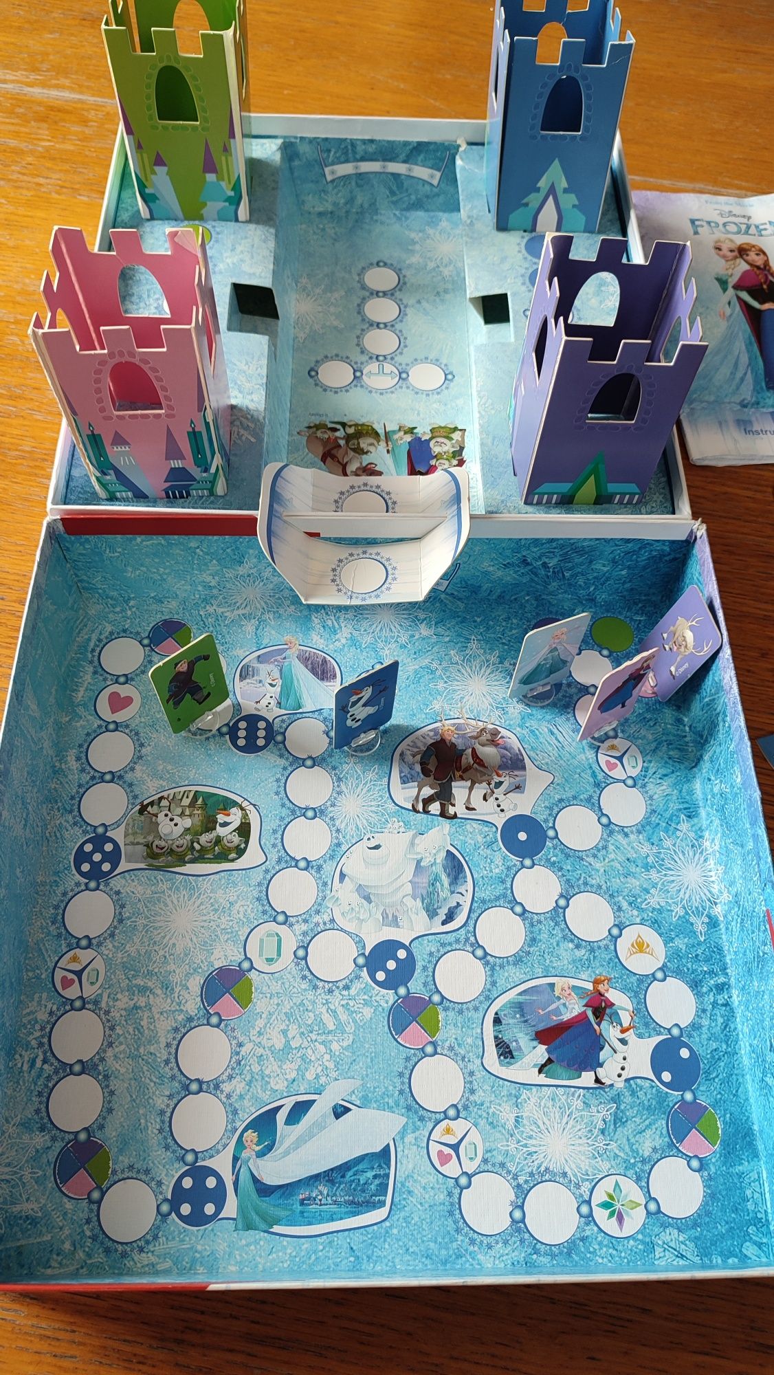 Gra przestrzenna 3D planszowa  W krainie lodu Elza