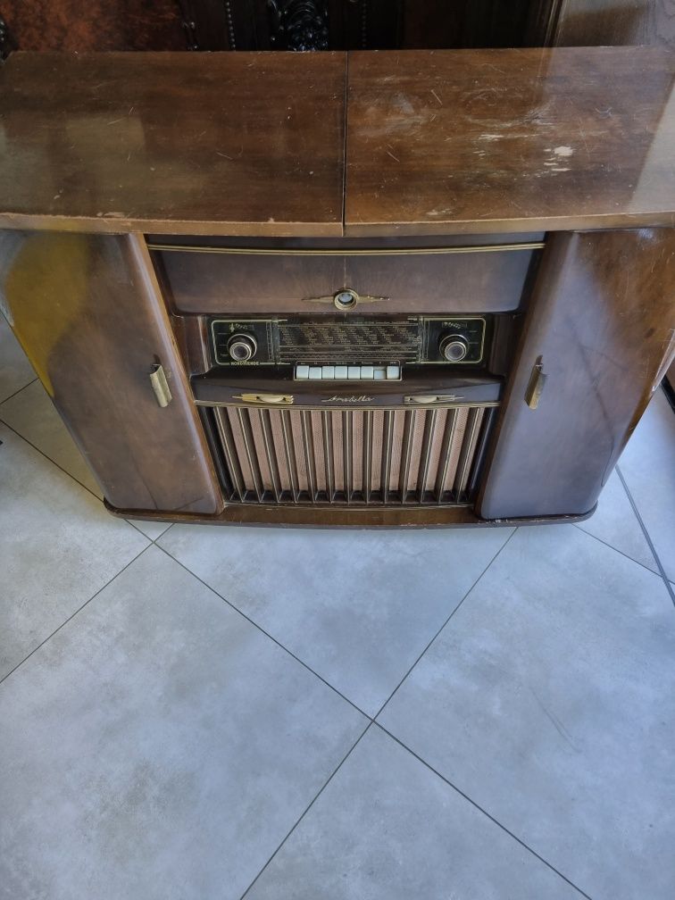 Radio zabytkowe szafa grająca gramofon antyk