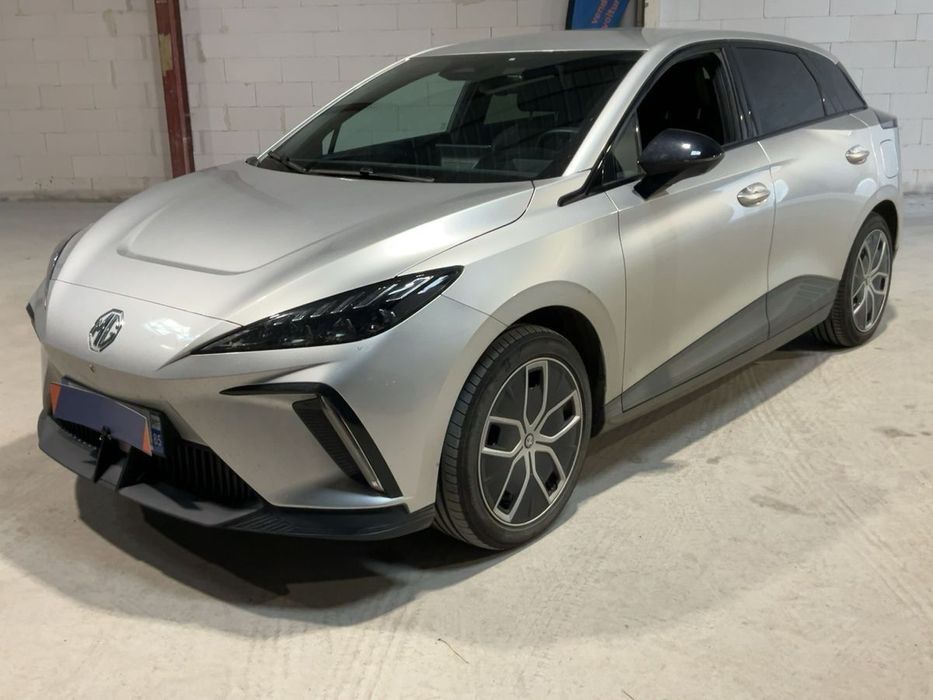MG MG4 64 kWh Luxury